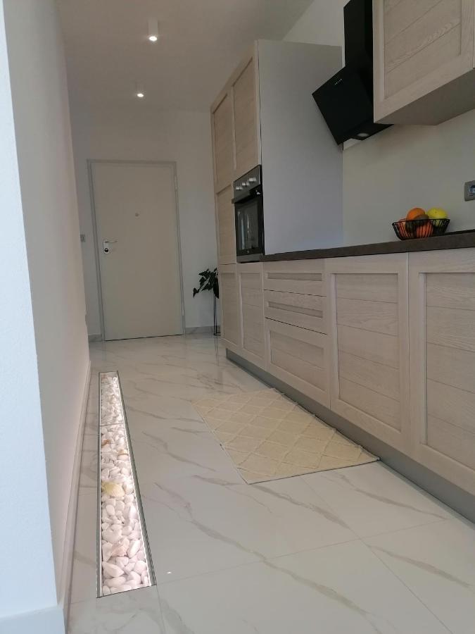 Apartment Jakov *