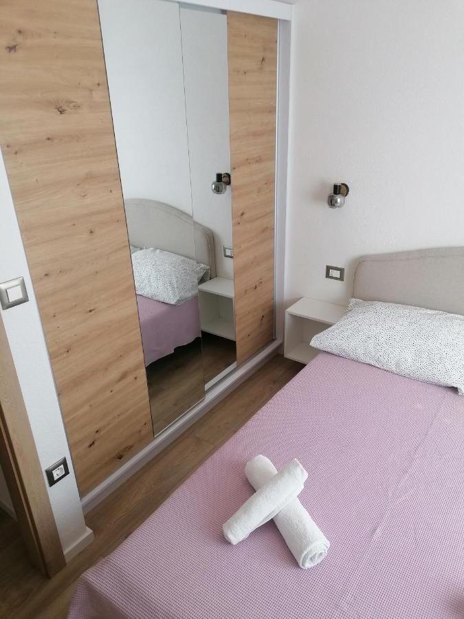 Apartment Jakov *